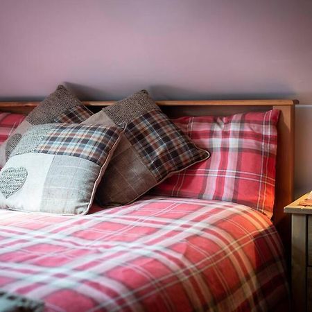 The Beeches Studio, Highlands Of Scotland Newtonmore Esterno foto