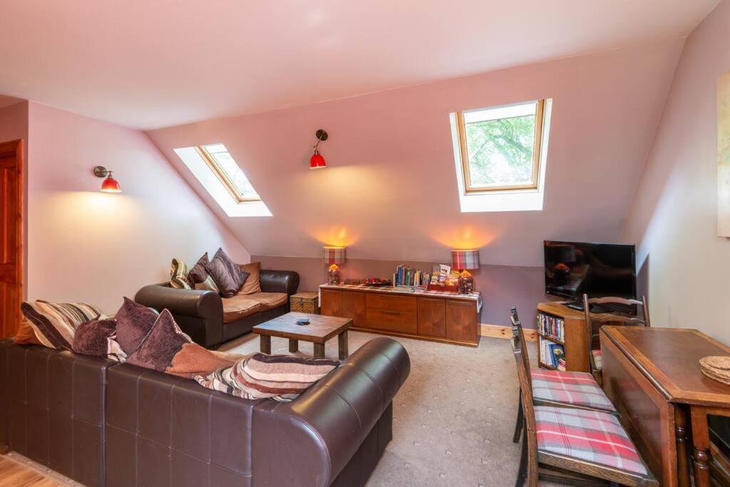 The Beeches Studio, Highlands Of Scotland Newtonmore Esterno foto